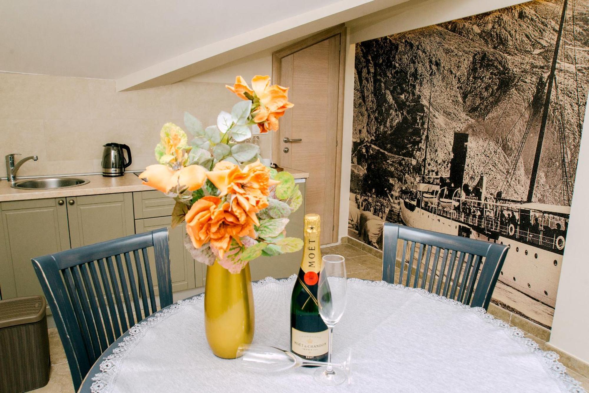 D & Sons Apartments Kotor Pokoj fotografie
